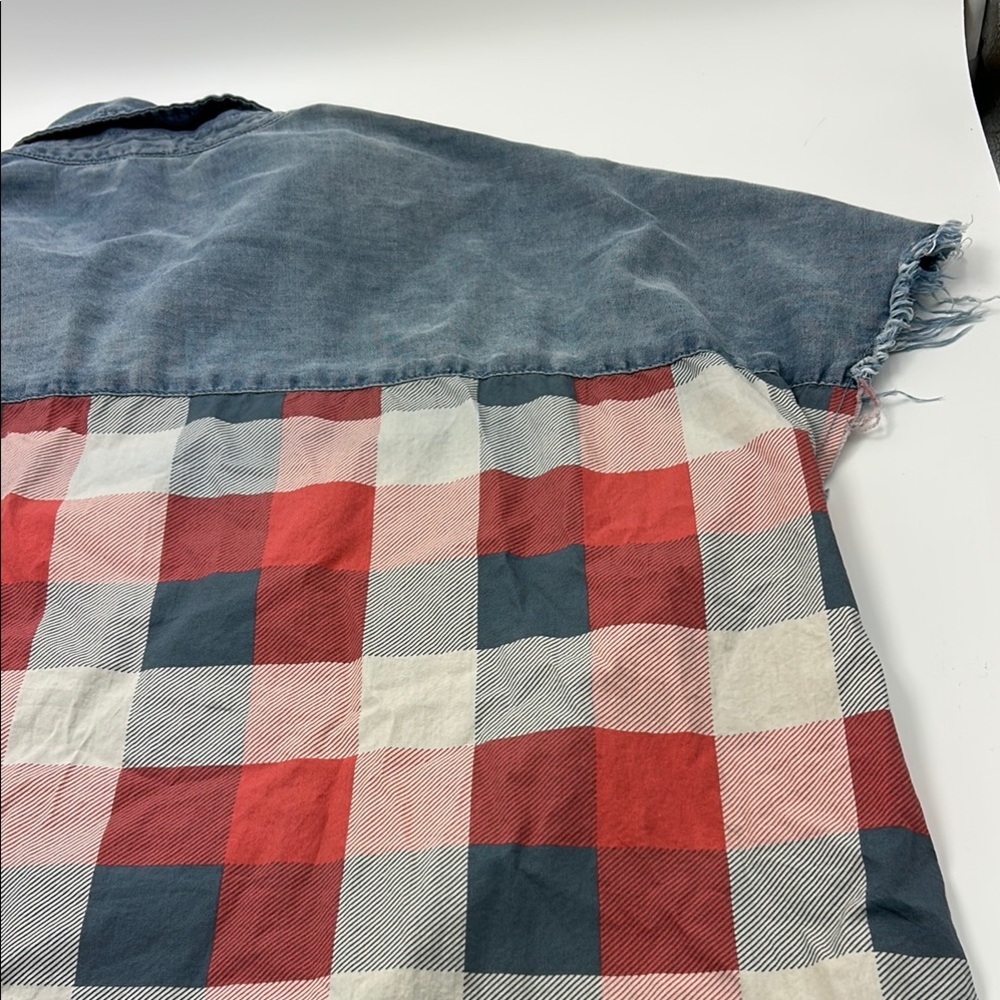 Cato Women's Boxy Shirt 22/24W Button Down Plaid Blue Red Dickie Sleeveless - Picture 10 of 12